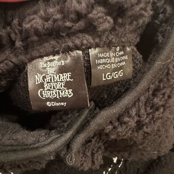 Nightmare before Christmas fleece pullover - Picture 3 of 3